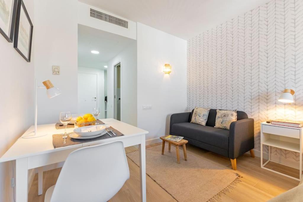 New Suite Reformada Con Excelente Ubicacion Sevilla Bagian luar foto