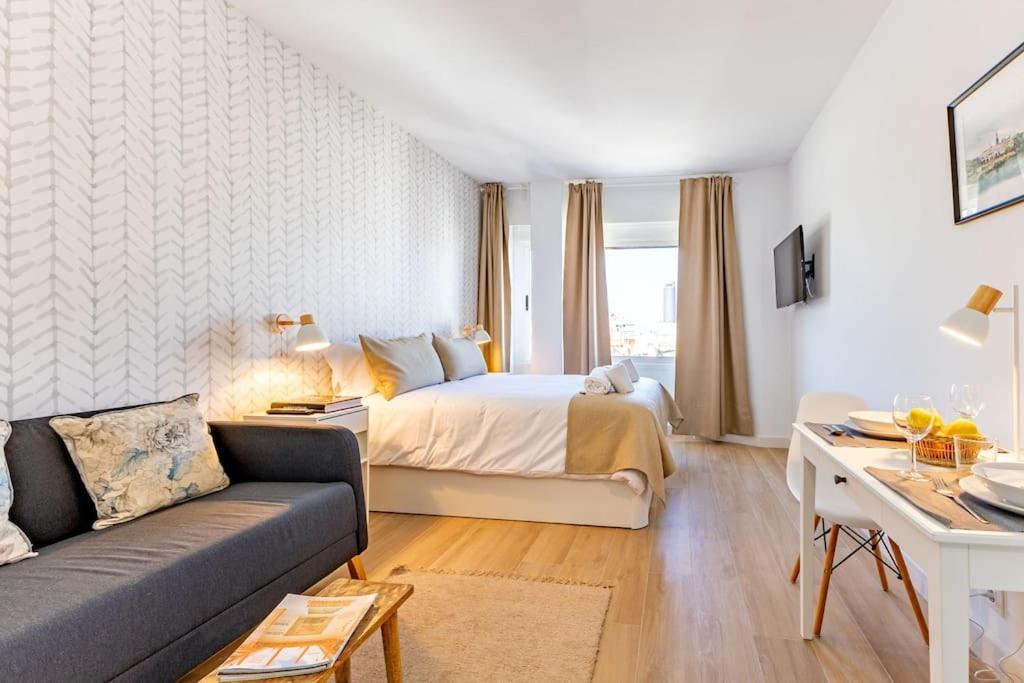 New Suite Reformada Con Excelente Ubicacion Sevilla Bagian luar foto
