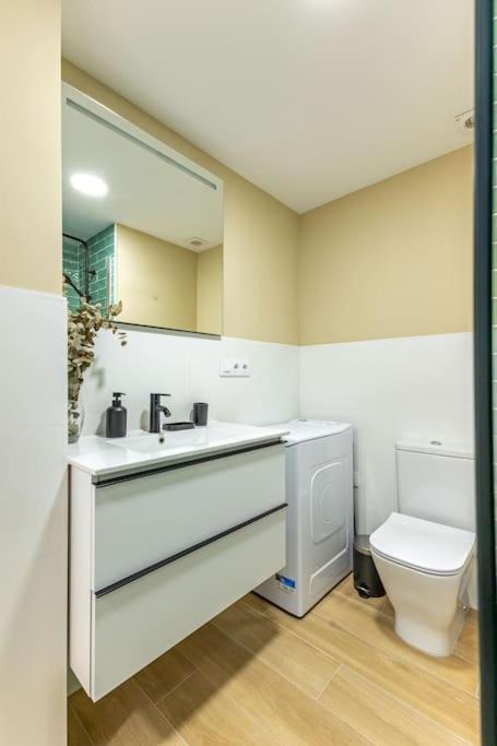 New Suite Reformada Con Excelente Ubicacion Sevilla Bagian luar foto