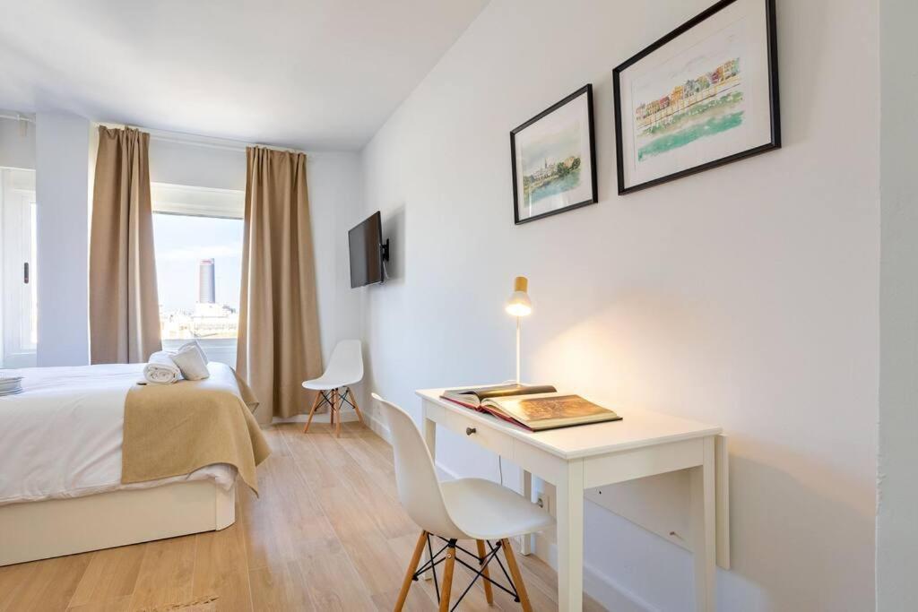 New Suite Reformada Con Excelente Ubicacion Sevilla Bagian luar foto