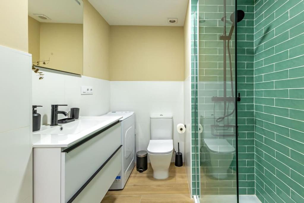 New Suite Reformada Con Excelente Ubicacion Sevilla Bagian luar foto