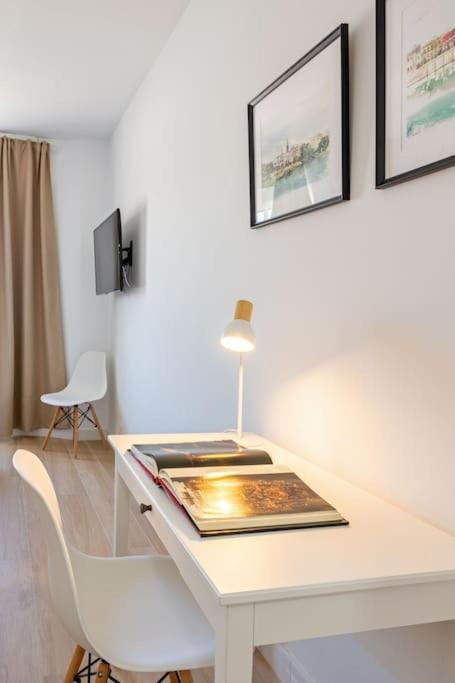 New Suite Reformada Con Excelente Ubicacion Sevilla Bagian luar foto