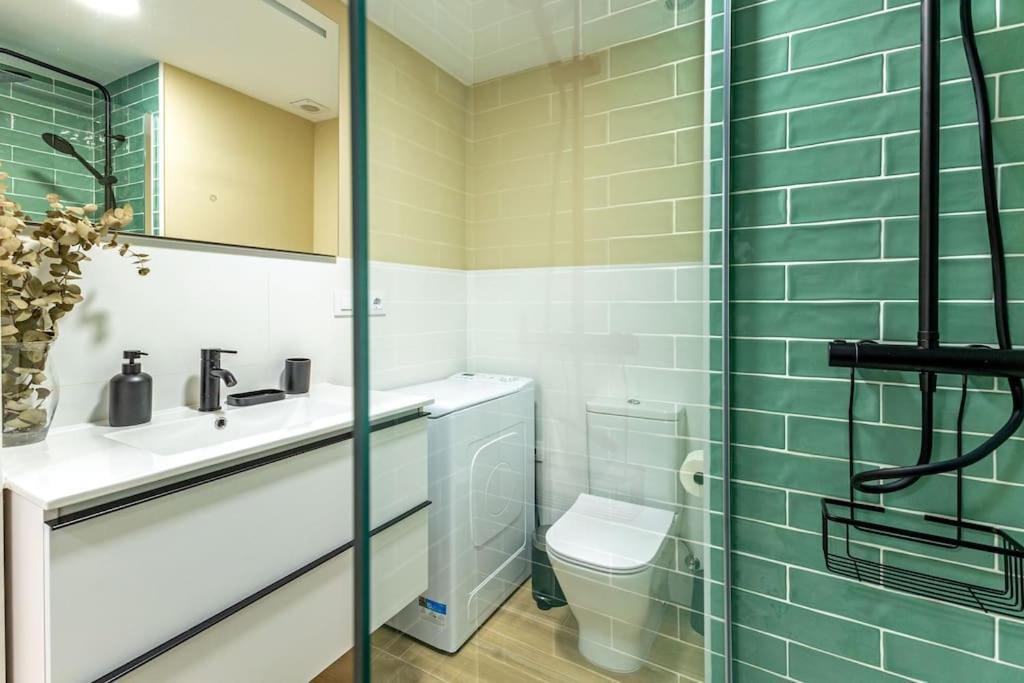 New Suite Reformada Con Excelente Ubicacion Sevilla Bagian luar foto